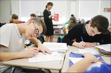 Should My Child Enroll in Honors Or General Courses? Should My Child Enroll in Honors Or General Courses?