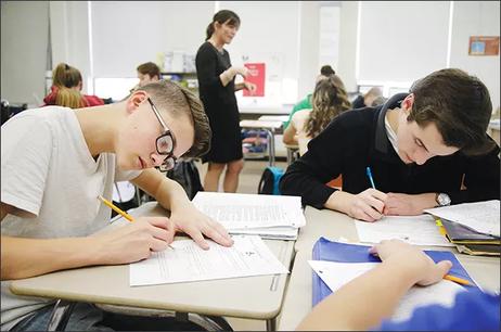 Should My Child Enroll in Honors Or General Courses? Should My Child Enroll in Honors Or General Courses?