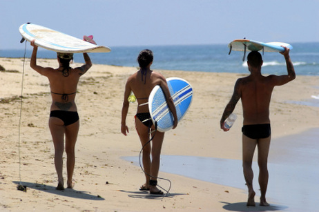 Competitive Surfing in High School? Hawaii Says Aloha Competitive Surfing in High School? Hawaii Says Aloha